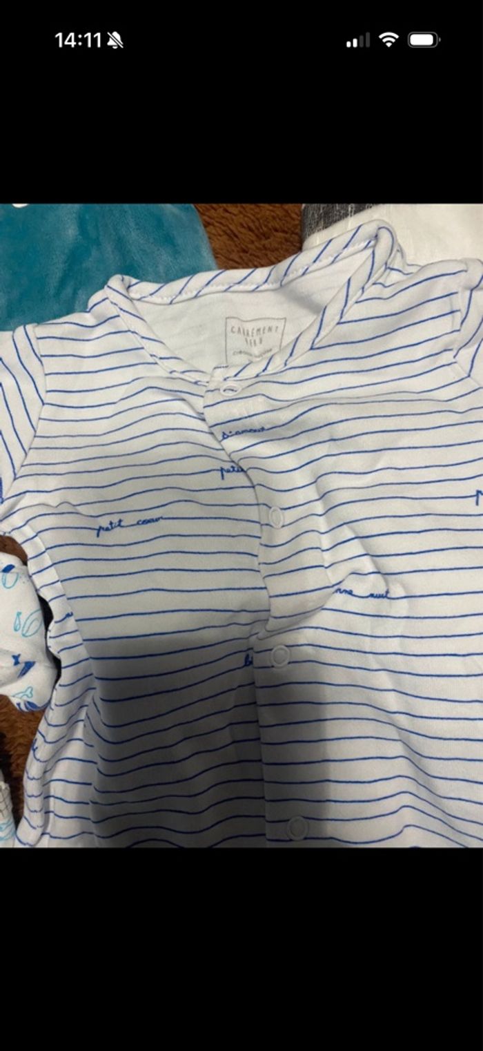 Lot pyjama 1 mois - photo numéro 6