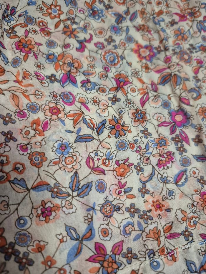 Blouse fleurie phildar 46/48 - photo numéro 2