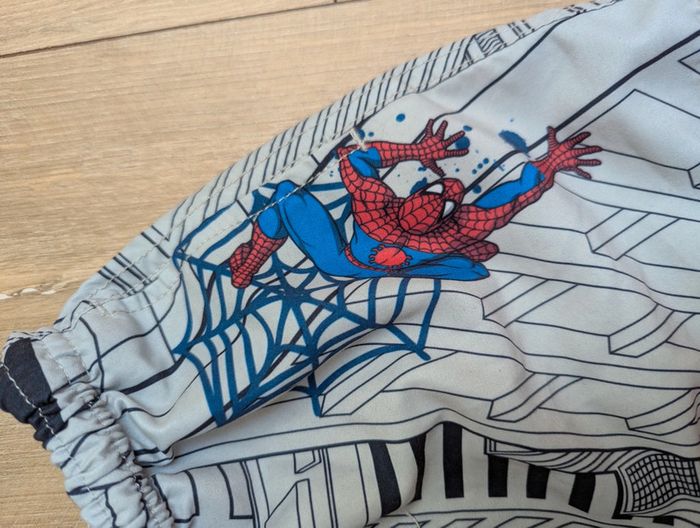 Maillot de bain spiderman 2-4 ans - photo numéro 2