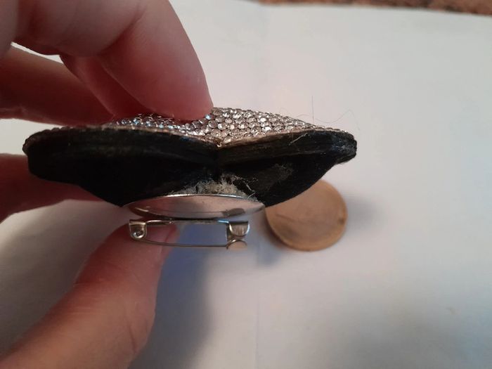 Magnifique broche strass neuve - photo numéro 3