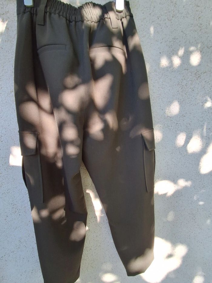 Pantalon cargo Bershka kaki taille 38 - photo numéro 6