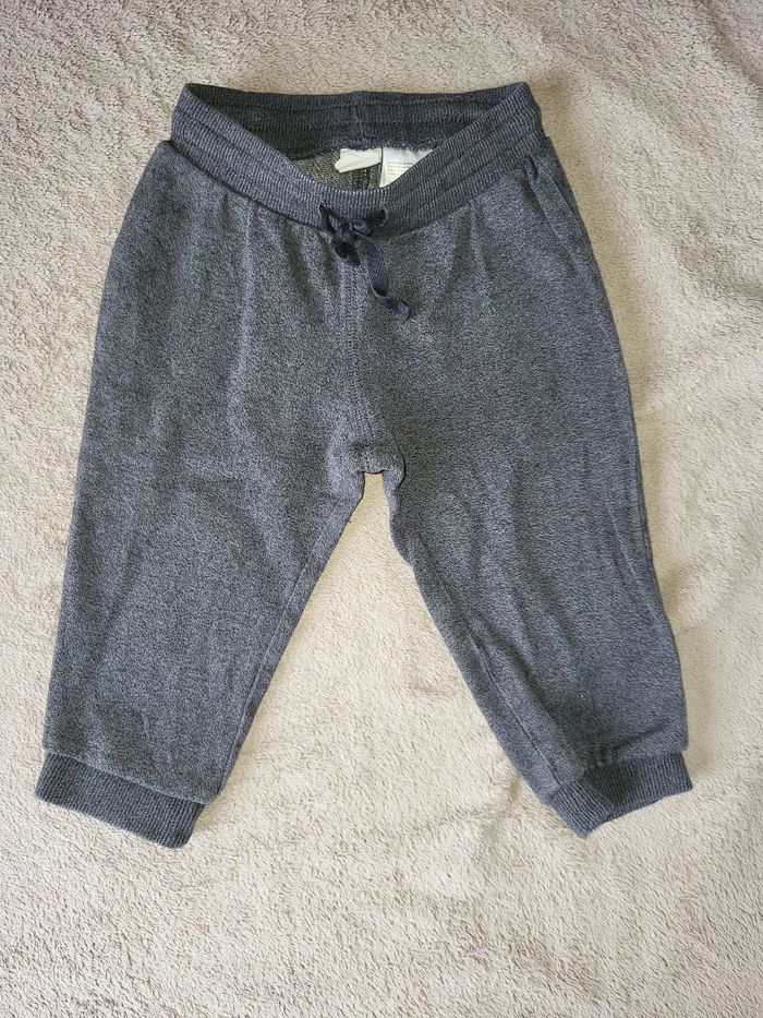 Lot vêtements garçon
18mois - photo numéro 3