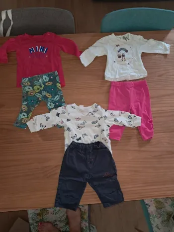 Lot de 3 ensembles en 6 mois
