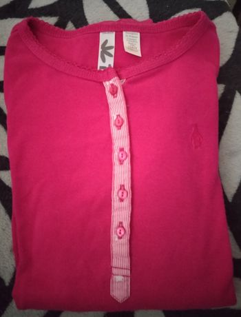 Haut manches longues "Okaidi" 95% coton en très bon état + un tee shirt offert