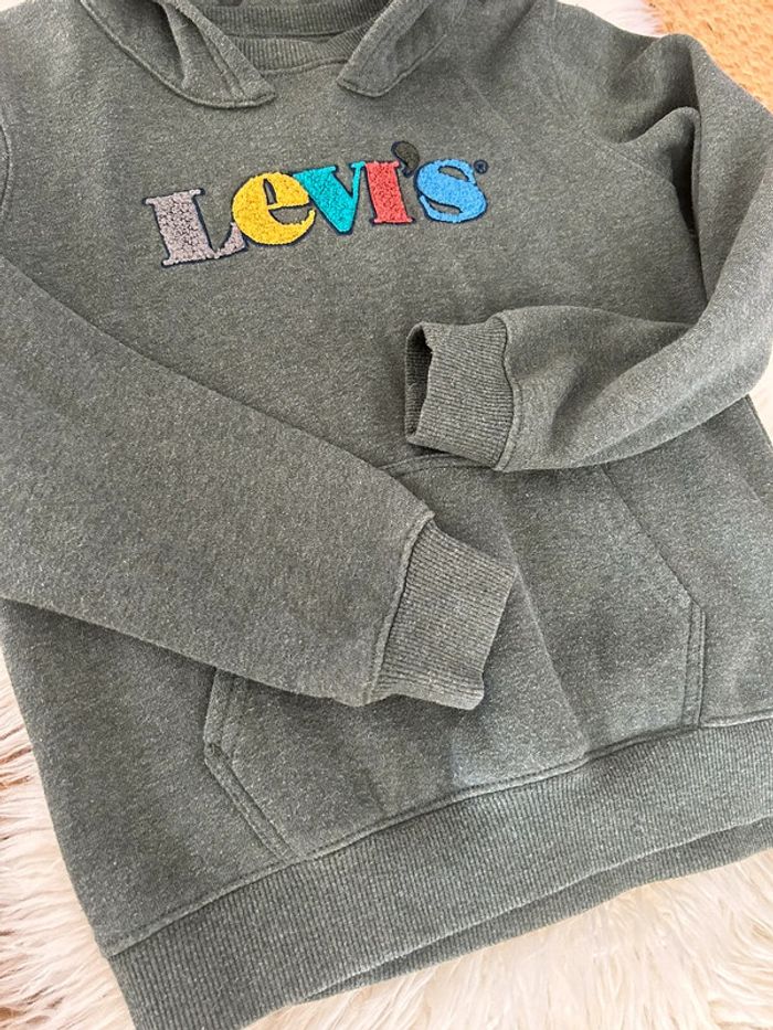 Garçon 👦🏻 Sweat a capuche levi’s kaki taille 8 ans - photo numéro 2