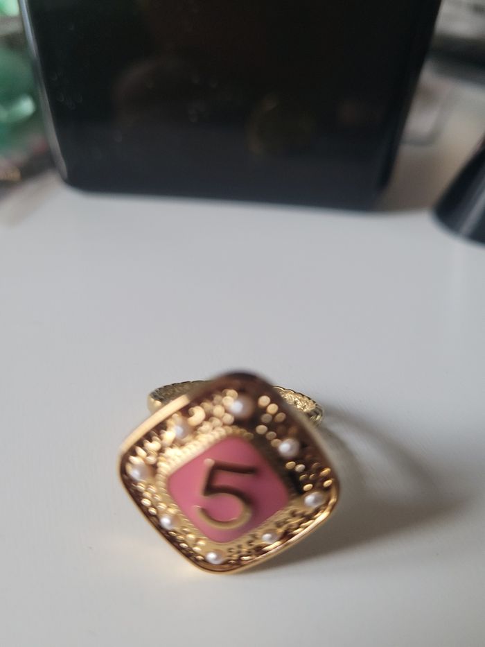 Bague upcyclé avec joli bouton - photo numéro 2