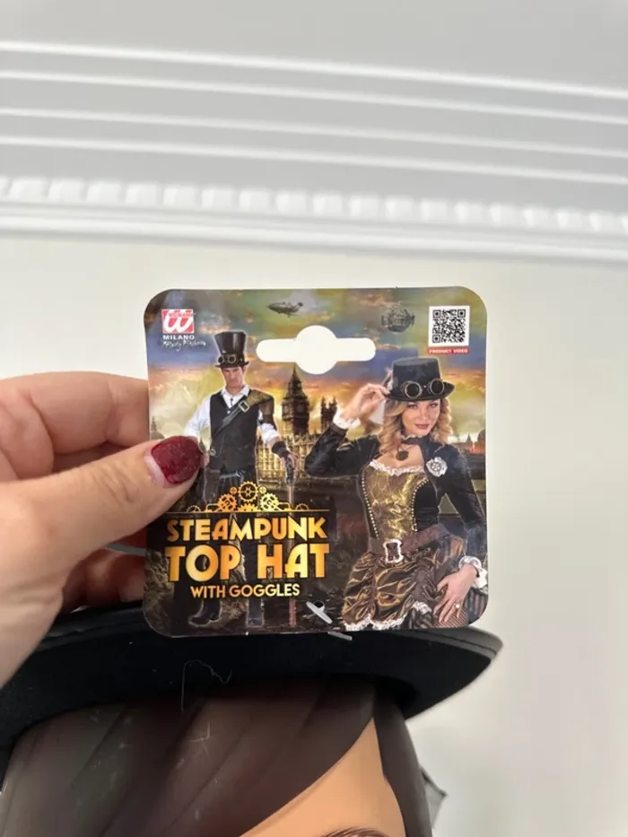 Chapeau et veste costume - photo numéro 6