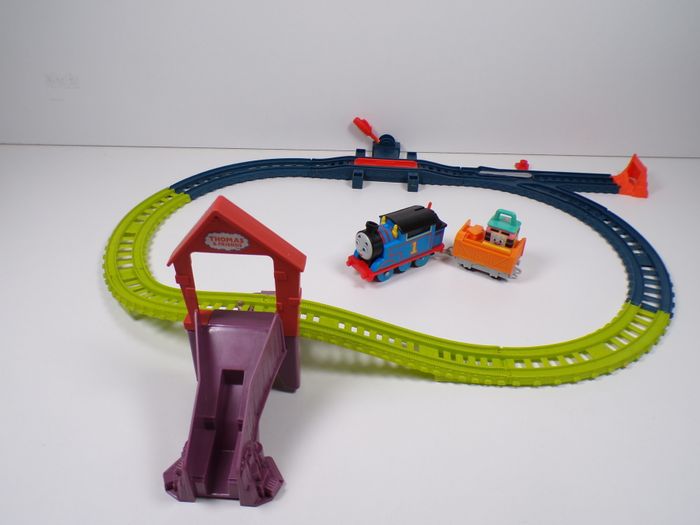 Circuit de train Thomas et ses amis - La piste de Carly - photo numéro 3