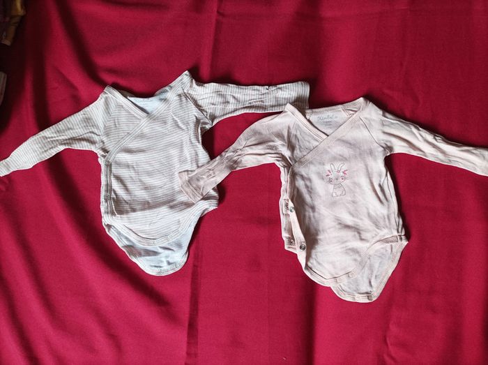 bodys + pantalons 1 mois - photo numéro 2