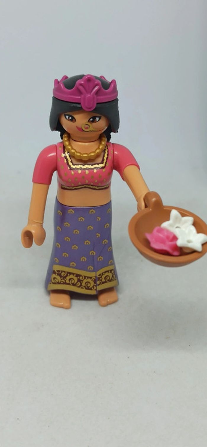 Femme princesse indienne avec fleurs playmobil - photo numéro 5