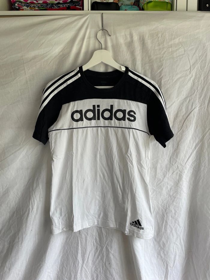 T-shirt XS adidas - photo numéro 1
