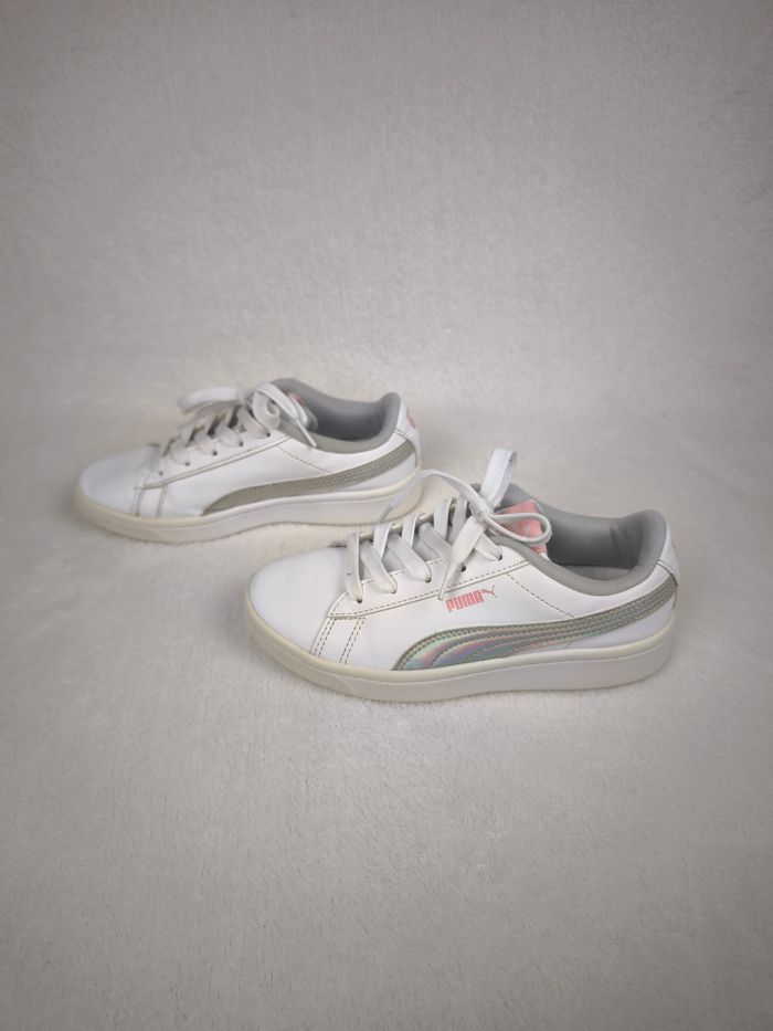 Baskets Puma Vikky V2 Rainbow fille pointure 34 - photo numéro 3