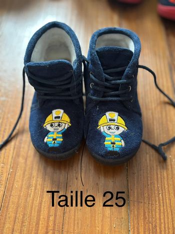 chaussons taille 25
