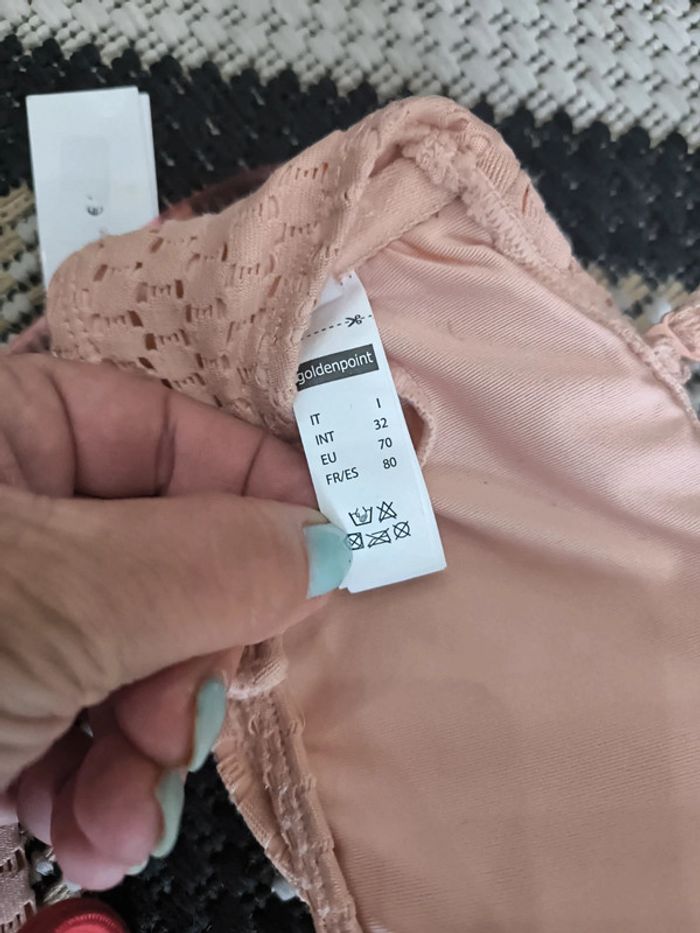 Maillot de bain goldenpoint taille 36 neuf - photo numéro 4