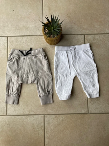 Lot de 2 sarouels taille 3 mois