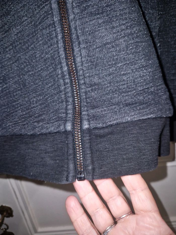 Gilet zippé 🩶 - photo numéro 6