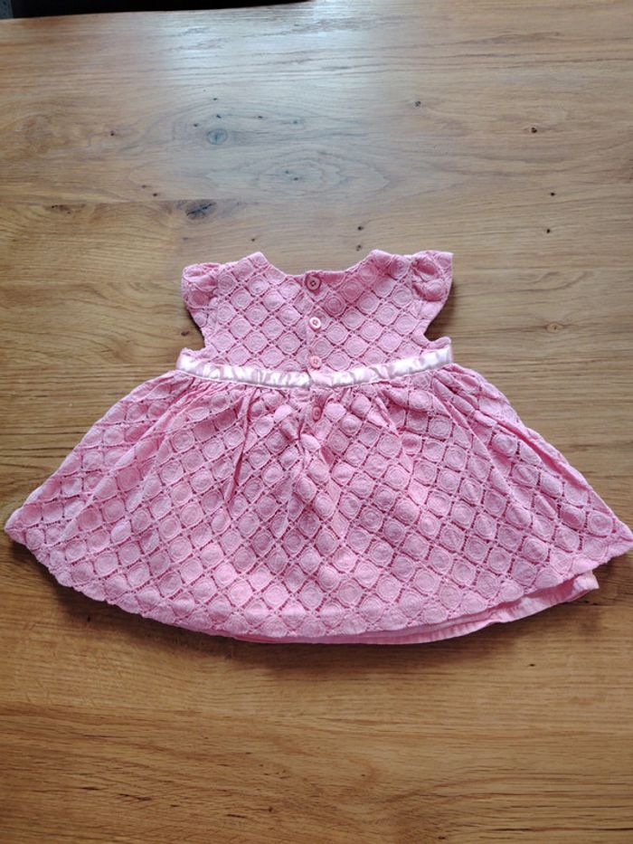 Adorable robe taille 3 mois - photo numéro 2