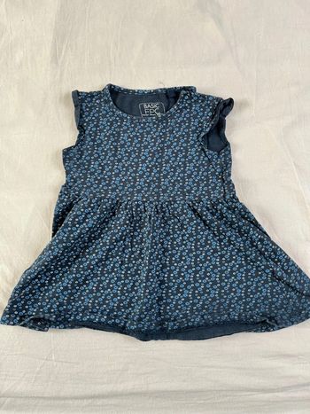 Robe bleue/noire fleurs 18 mois FPC