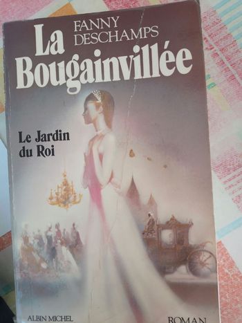Livre  la bougainvillée