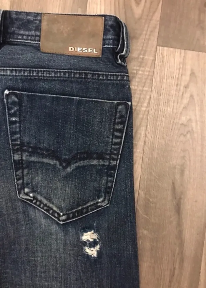 Pantalon jeans Diesel unisexe bleu marine troué taille 28/32 - photo numéro 4