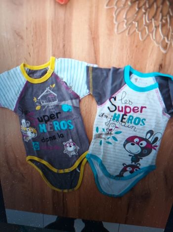 Lot de 2 body garçon 9-12 mois petit beguin