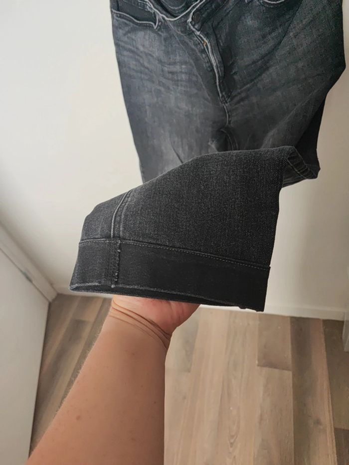 Jean Uniqlo large - photo numéro 4