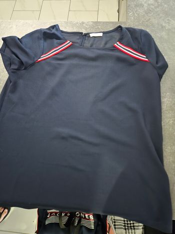 Tee shirt