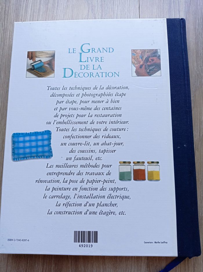 LIVRE Le grand Livre de la Décoration de NICHOLAS BARNARD. - photo numéro 2