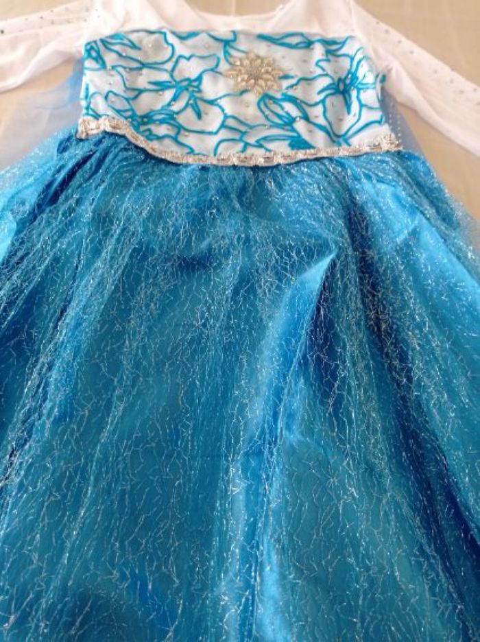 Déguisement princesse elsa et sa traîne 7ans - photo numéro 7