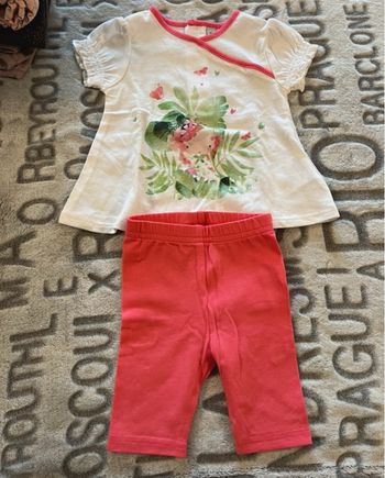 Ensemble tee shirt et Pantacourt