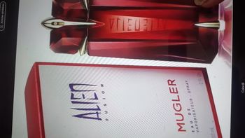 Eau de parfum 90ml  vaporisateur spray  alien fusion