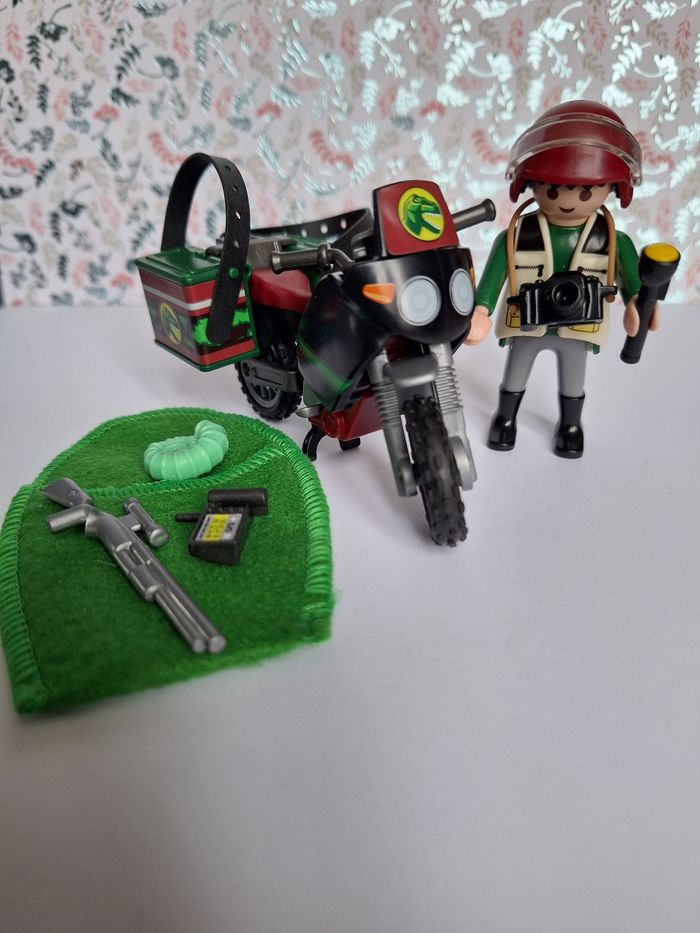 Playmobil figurine Explorateur Moto dinosaure