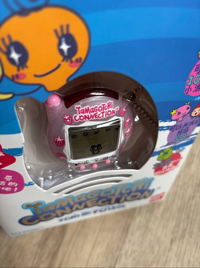 Tamagotchi connection rose lait fraises neuf - photo numéro 3