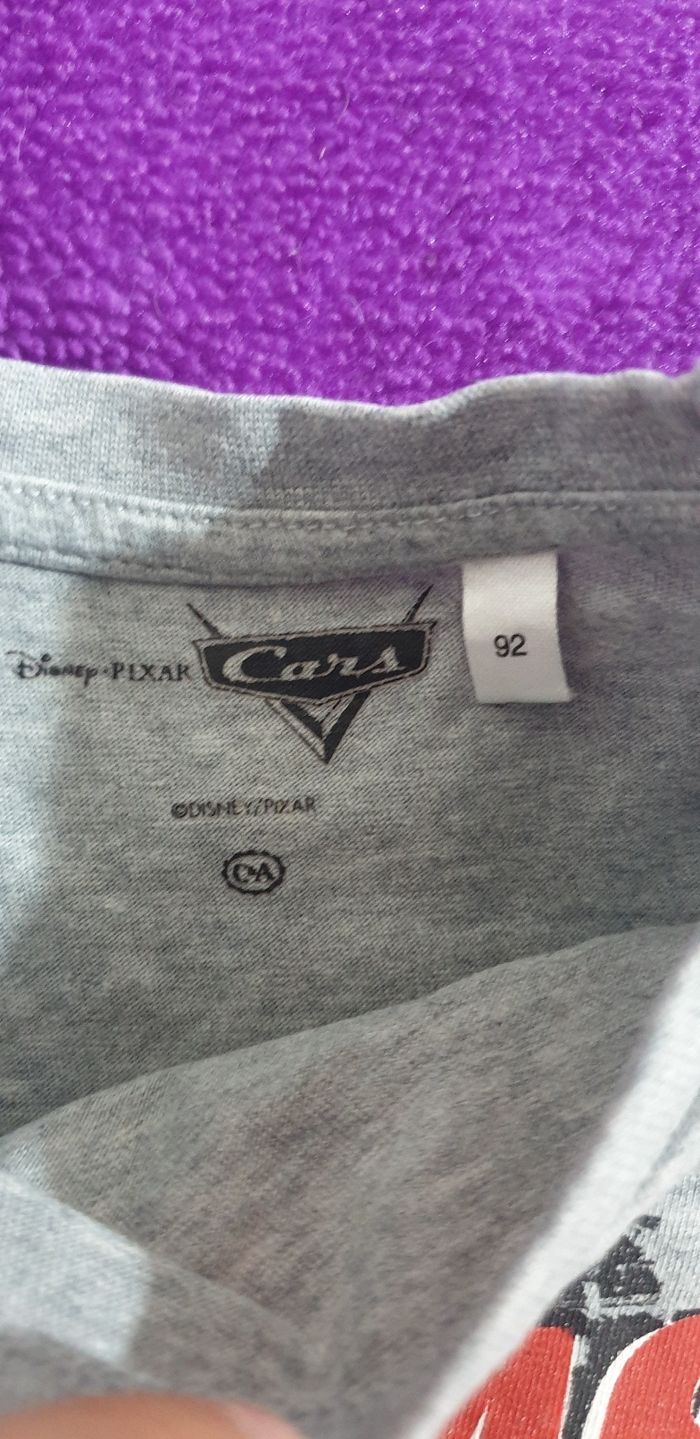Tee shirt très bon état - photo numéro 3