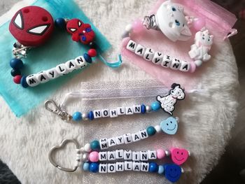 Attache tétine personnalisé