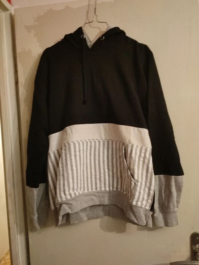 Pull à capuche black jack m