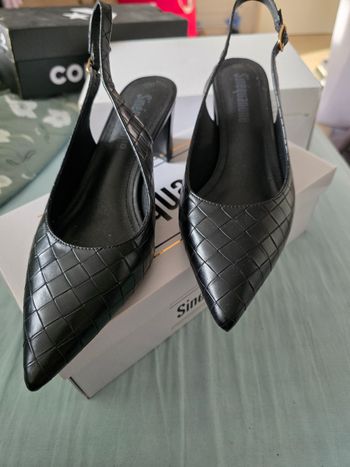 Escarpins à talons noirs