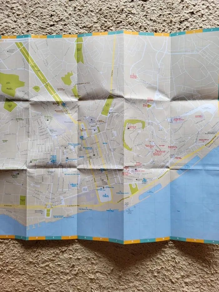 Guide de voyage "Lisbonne, partir en famille" Lonely Planet - avec Livret de jeux et plan - photo numéro 11