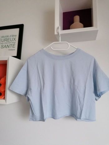 Tee-shirt court Jennyfer taille XS