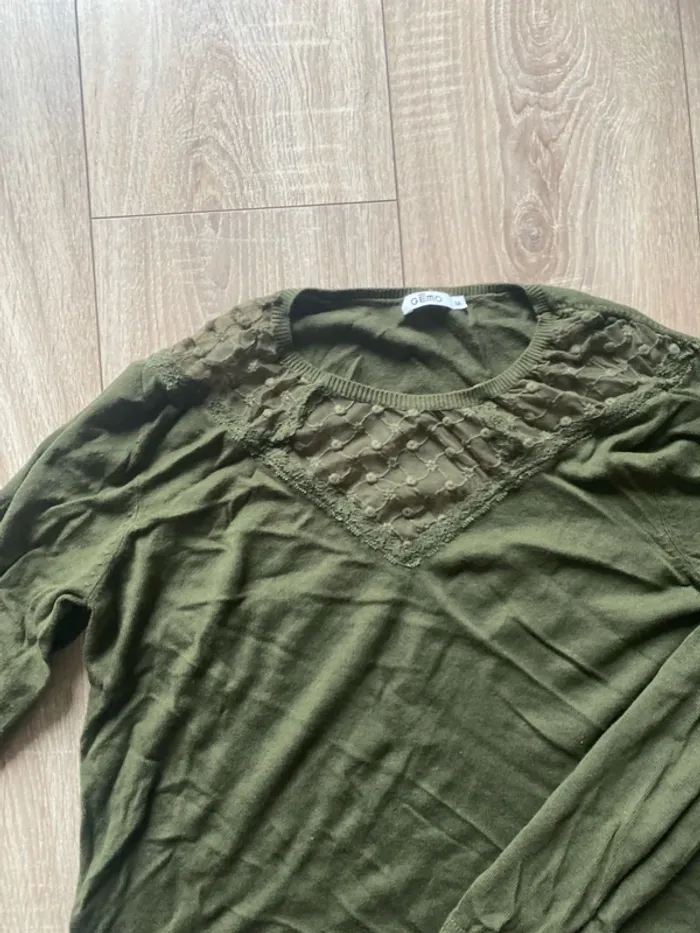 Pull taille M - photo numéro 2