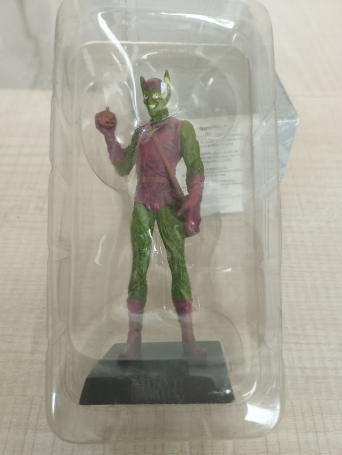 Figurine Marvel le bouffon vert en plomb - photo numéro 2