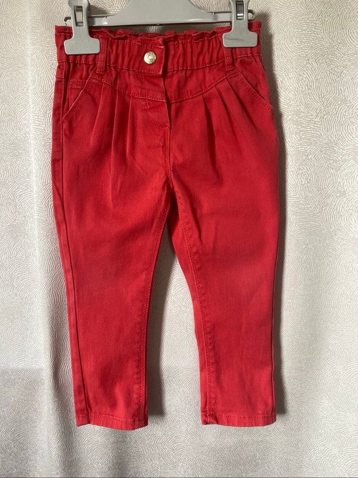 Joli pantalon saumon à plis 2 ans tape à l'œil