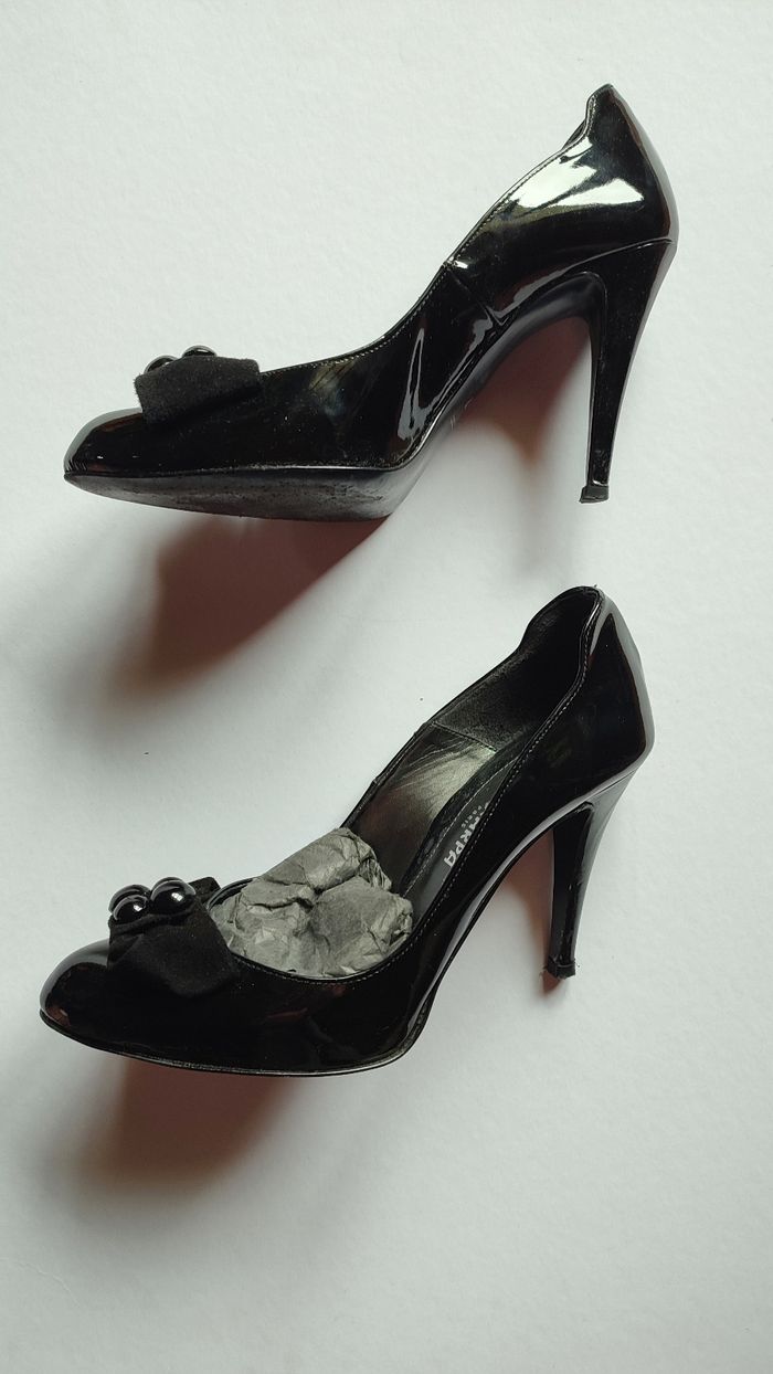 Escarpins noirs vernis T38 - photo numéro 2