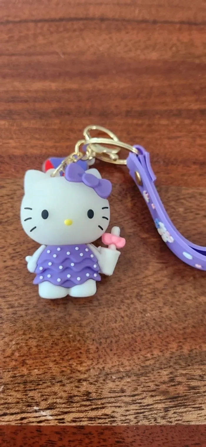 Porte-Clés Hello Kitty Violet - photo numéro 2