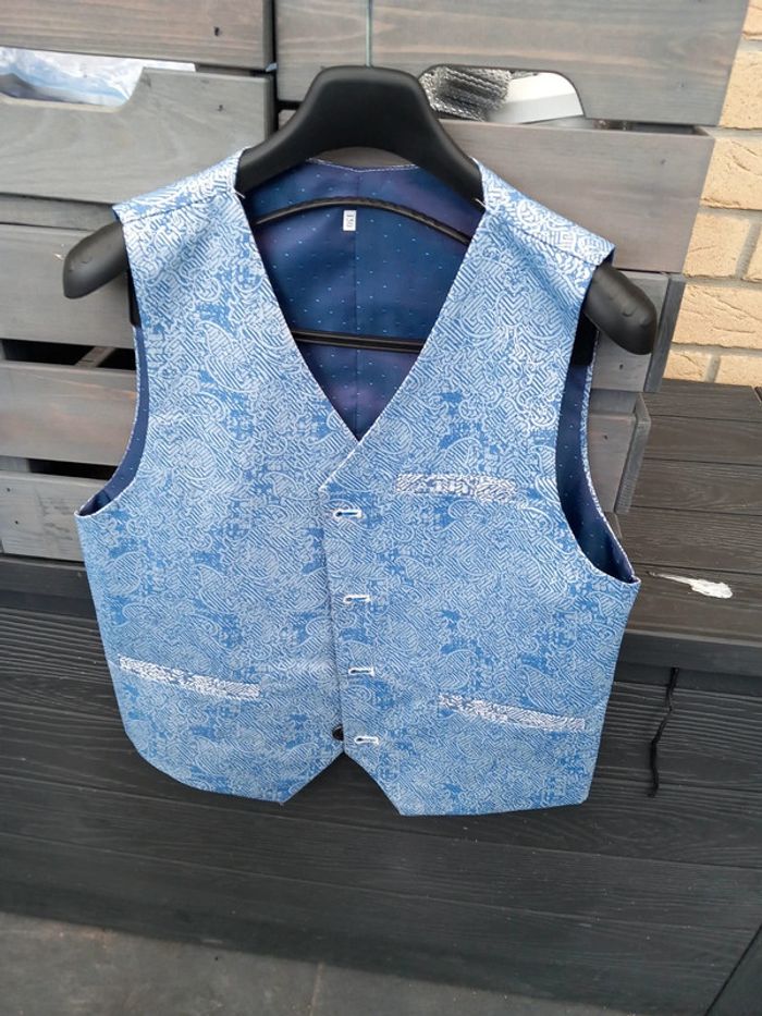 Costume enfant mariage bleu clair taille 150 cm - photo numéro 4