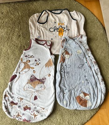 Lot de 3 gigoteuses