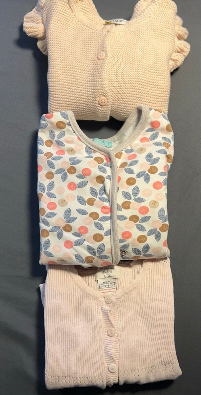 Lot de 3 gilets hiver bébé fille 24 mois TBE - photo numéro 4