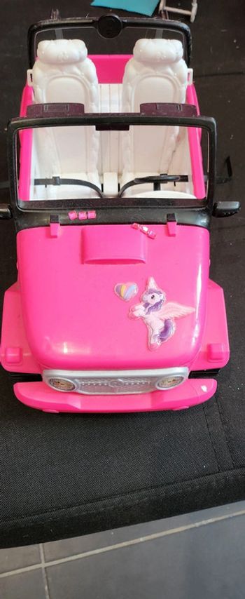 Voiture barbies