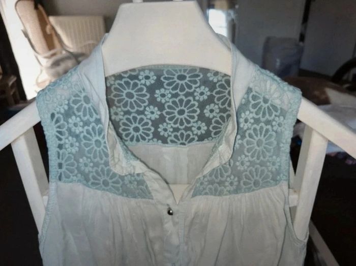 Top /chemise été dentelle fleurie - photo numéro 3