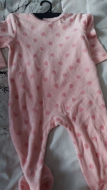 Un très beau pyjamas 6 mois
